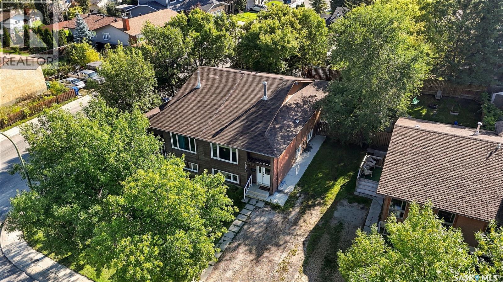 1921 McKercher DRIVE - Image 51
