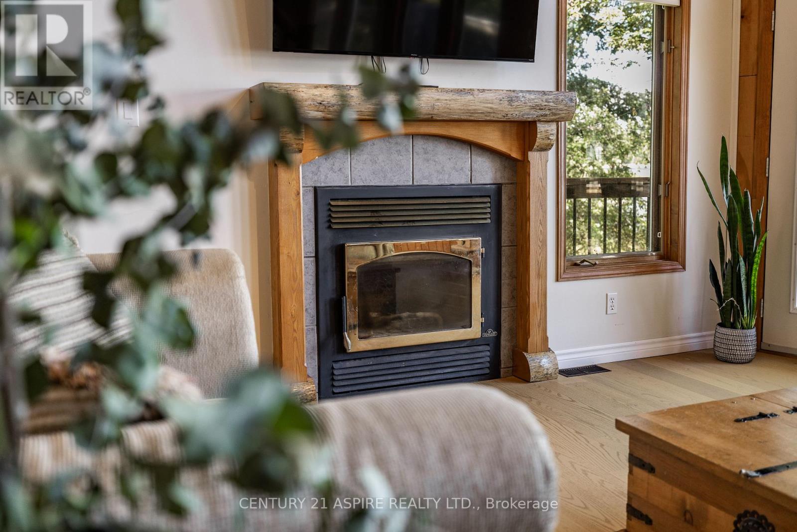 800 FOREST PARK ROAD - 19