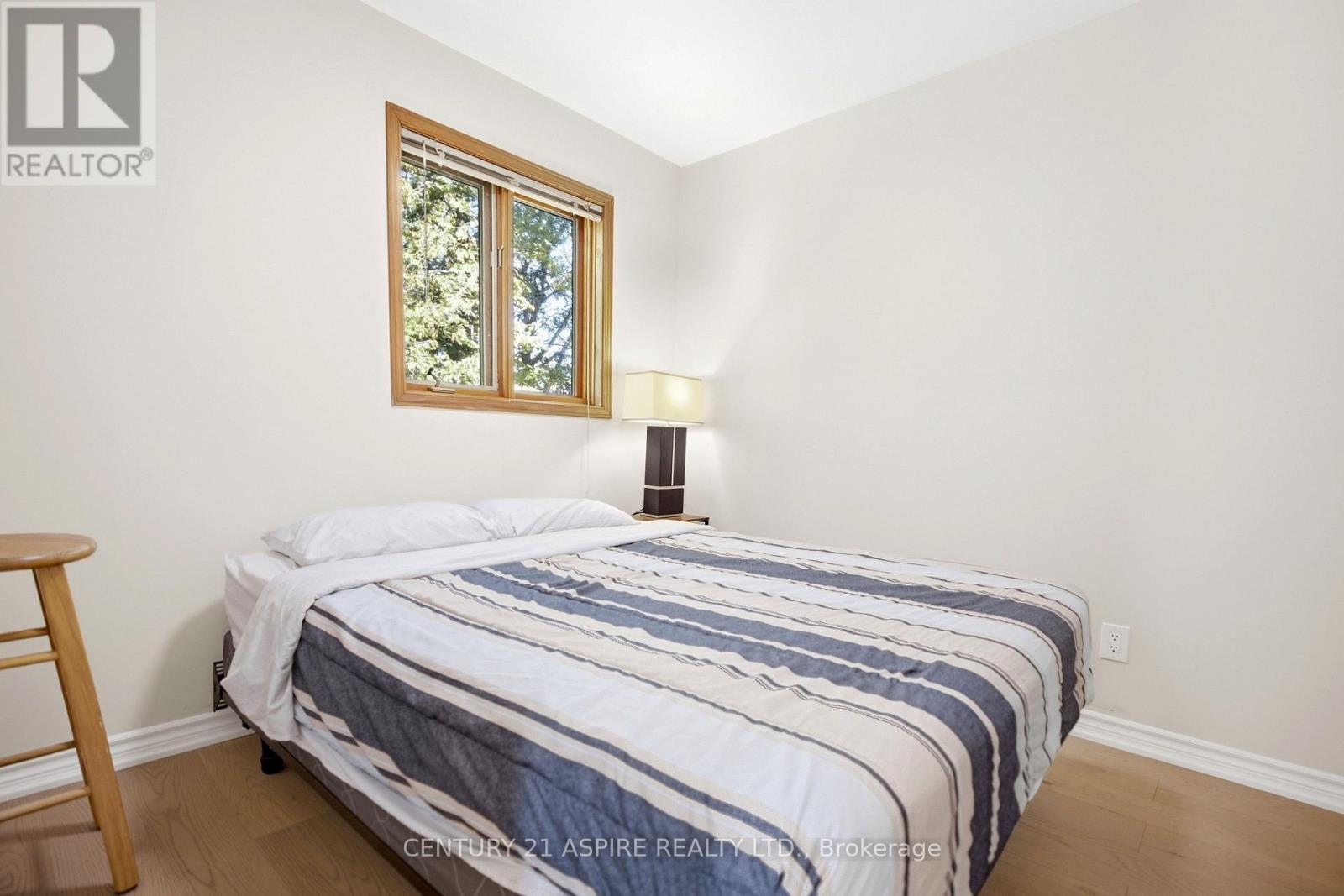 800 FOREST PARK ROAD - Image 27
