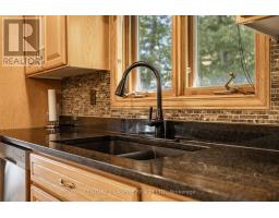 800 Forest Park Road, Laurentian Valley, ON K8A6W2 Photo 13