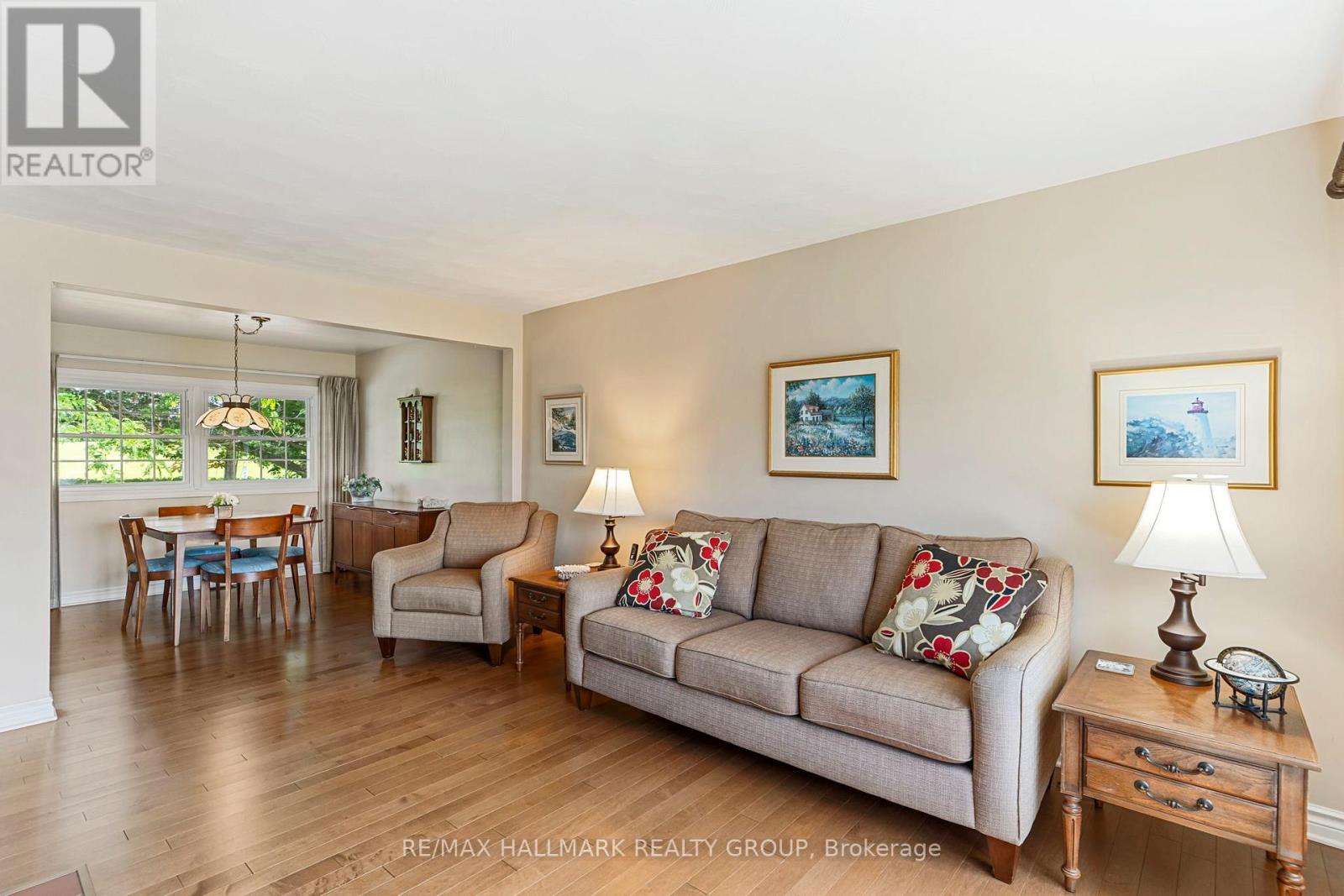 22 ST LAWRENCE COURT - 11