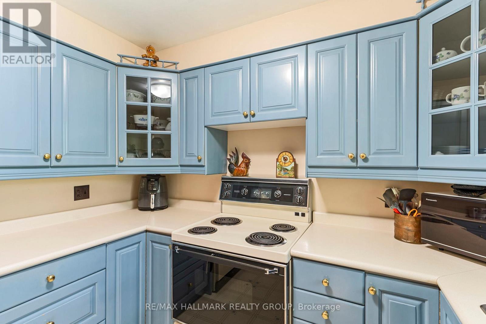 22 ST LAWRENCE COURT - 17
