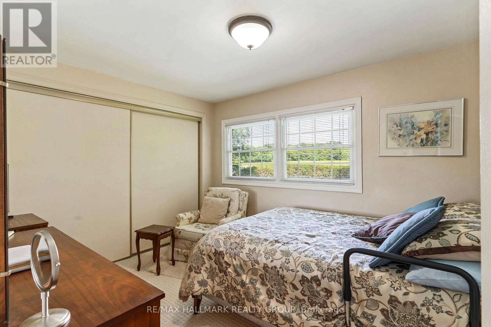 22 ST LAWRENCE COURT - 24