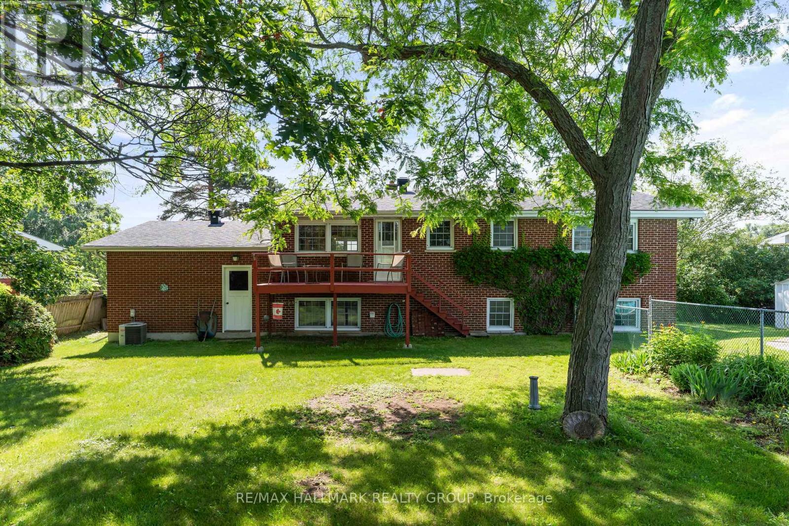 22 ST LAWRENCE COURT - 42