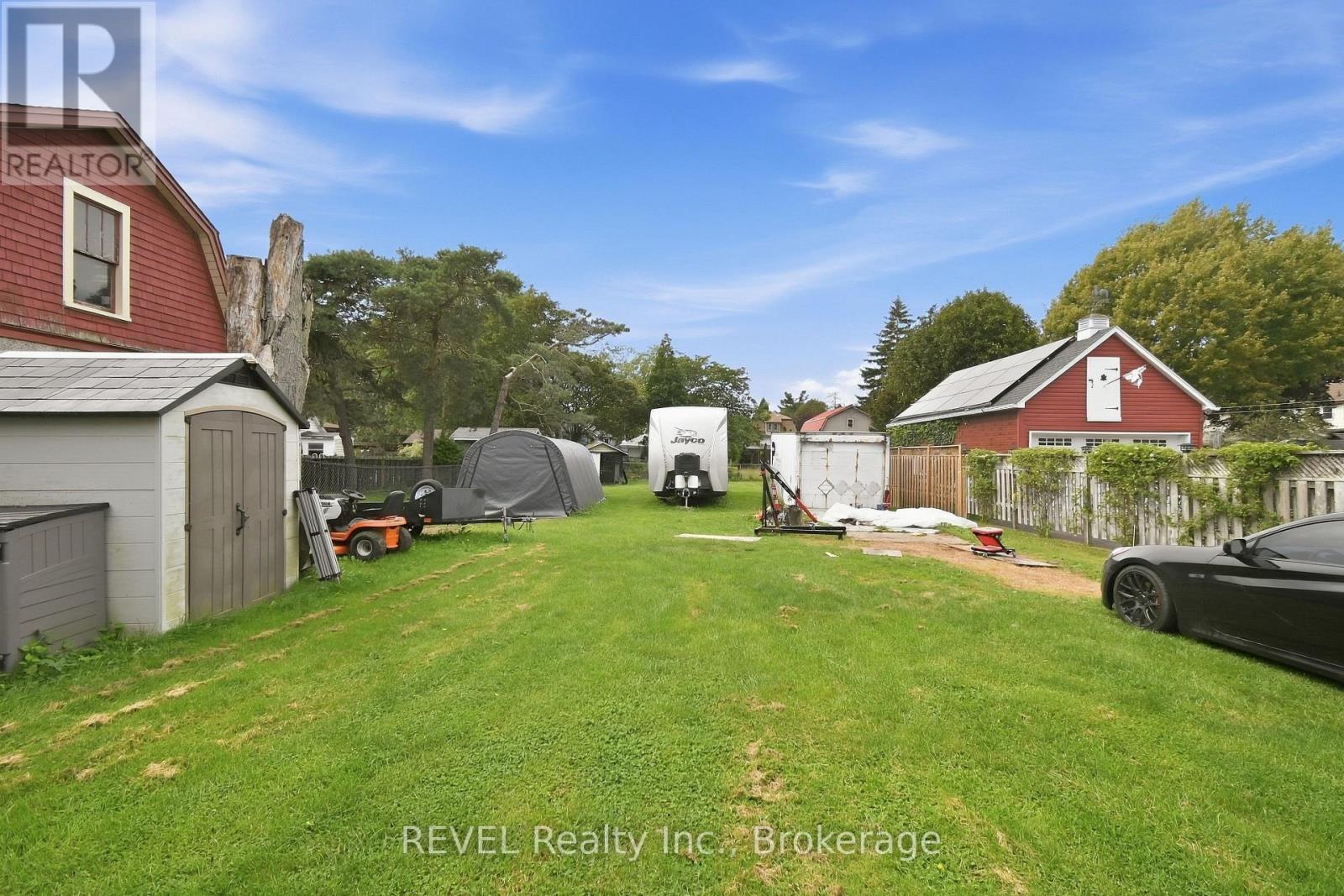 116 STEELE STREET - 3