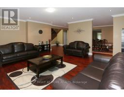 Kitchen - 4441 Lawrence Avenue E, Toronto, ON M1E2T6 Photo 6