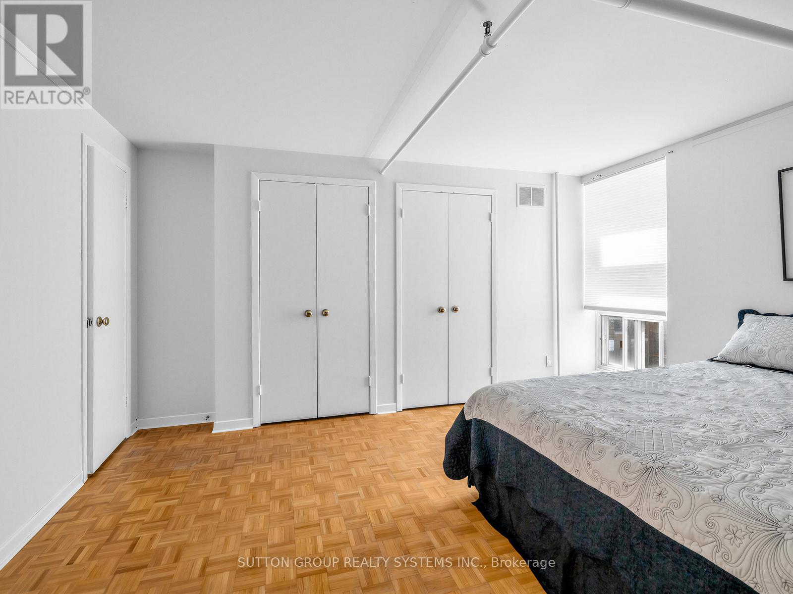 #5 6 BARTLETT AVENUE W - 11