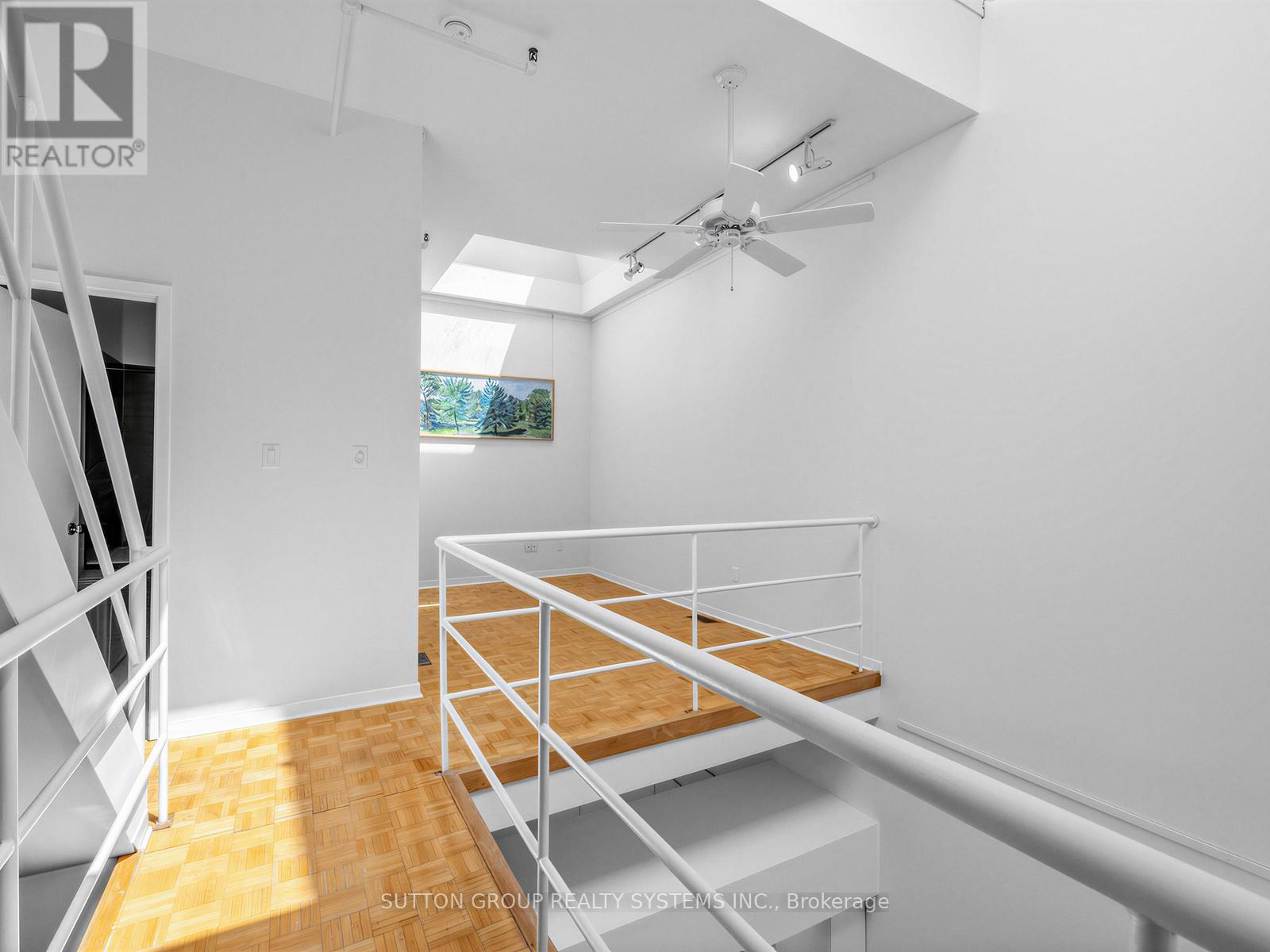#5 6 BARTLETT AVENUE W - 15