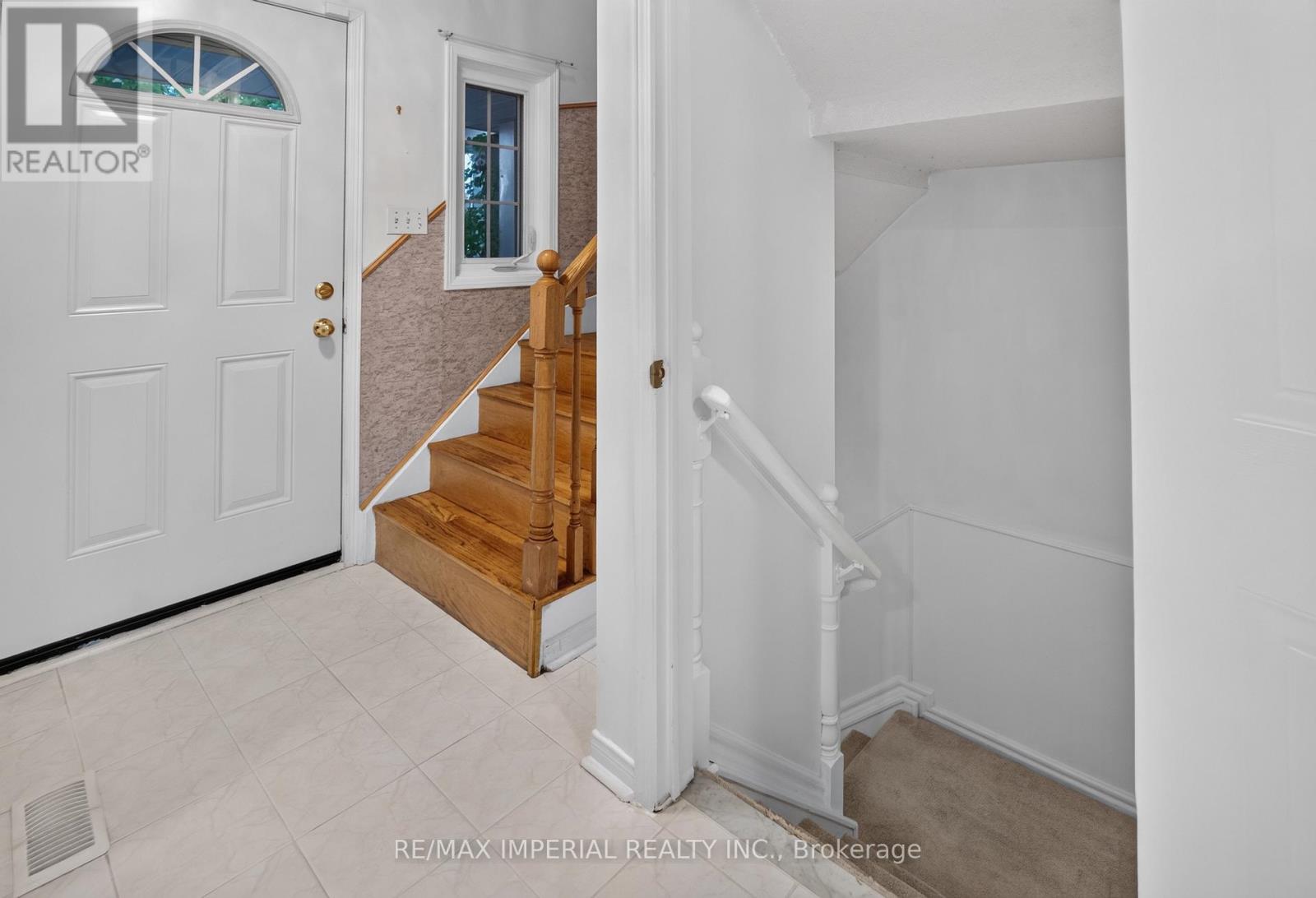 #26A 5205 GLEN ERIN DRIVE E - 26
