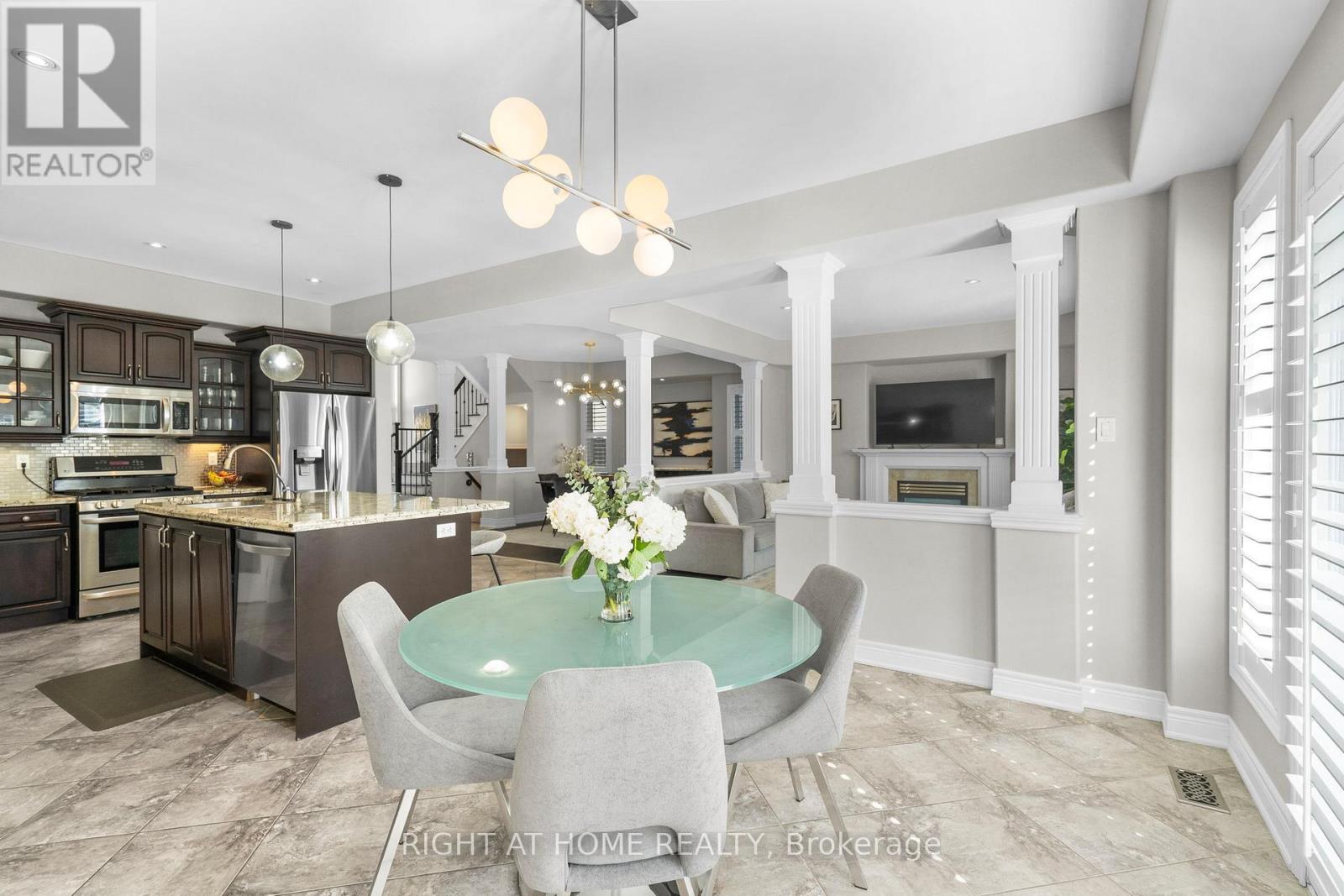12 DONATELLO COURT - 20
