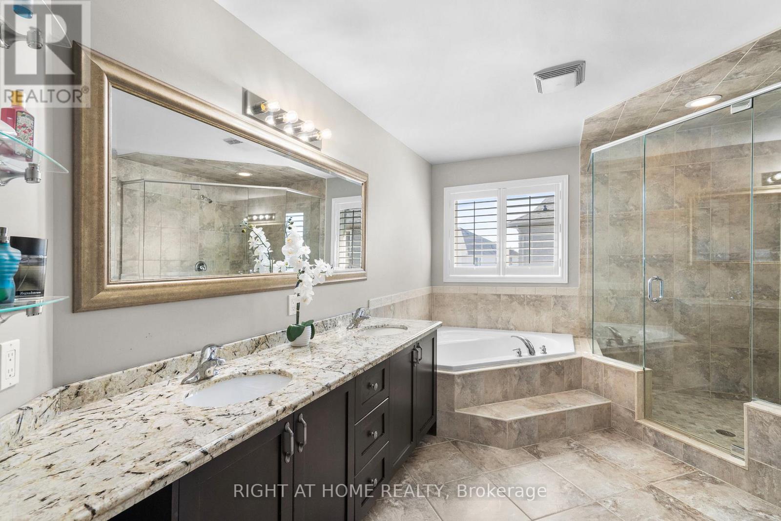 12 DONATELLO COURT - 29