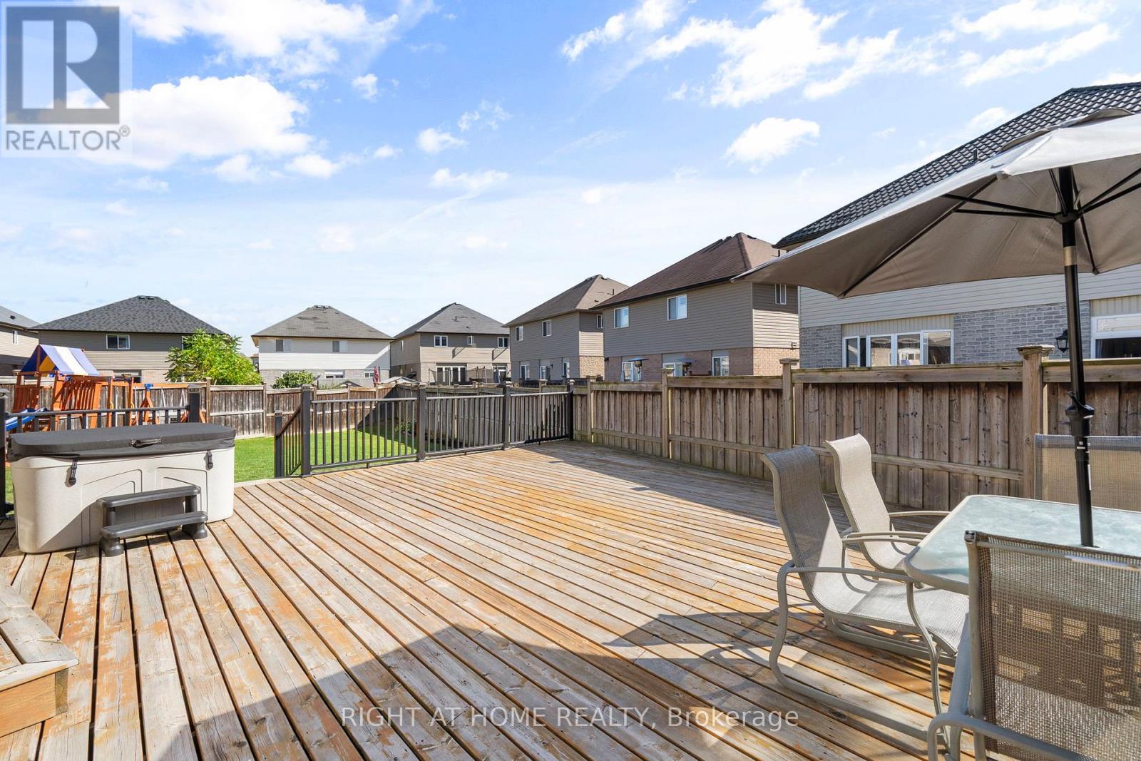 12 DONATELLO COURT - 45