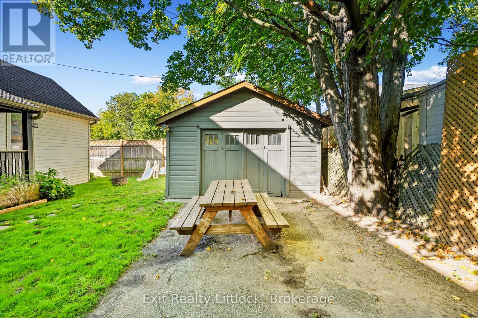 21 AYLMER STREET S - 31