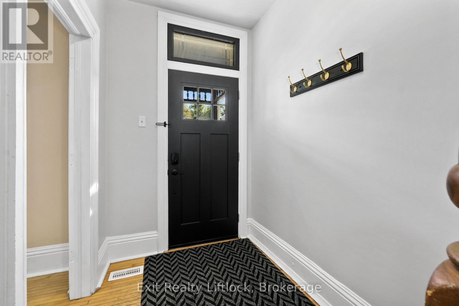 21 AYLMER STREET S - Image 4