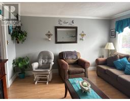 5 White's Avenue thumbnail 19