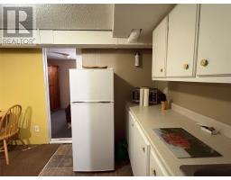 5 White's Avenue thumbnail 30