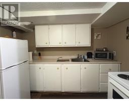 5 White's Avenue thumbnail 32