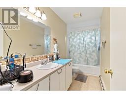 51 Boyle Street thumbnail 10