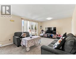 51 Boyle Street thumbnail 6