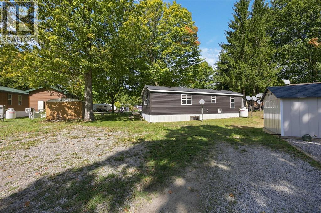 #B 20 9338 W Ipperwash ROAD - 31