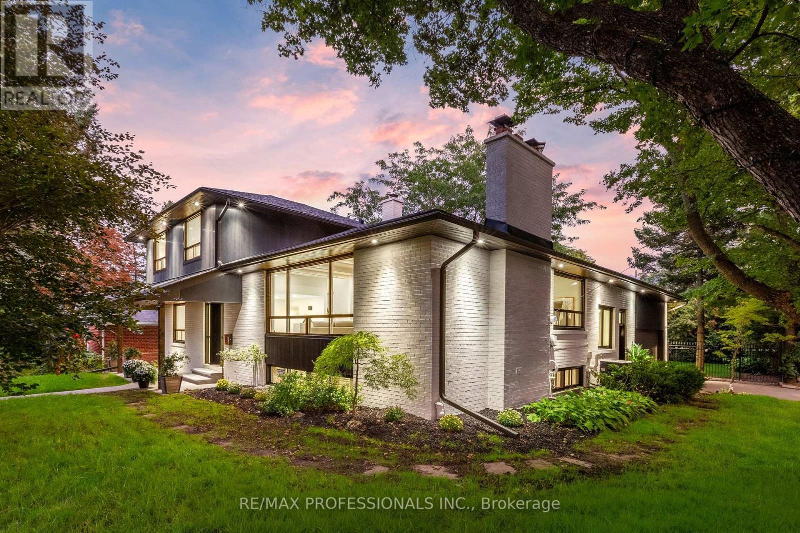 Photo of 15 Bell Royal Court