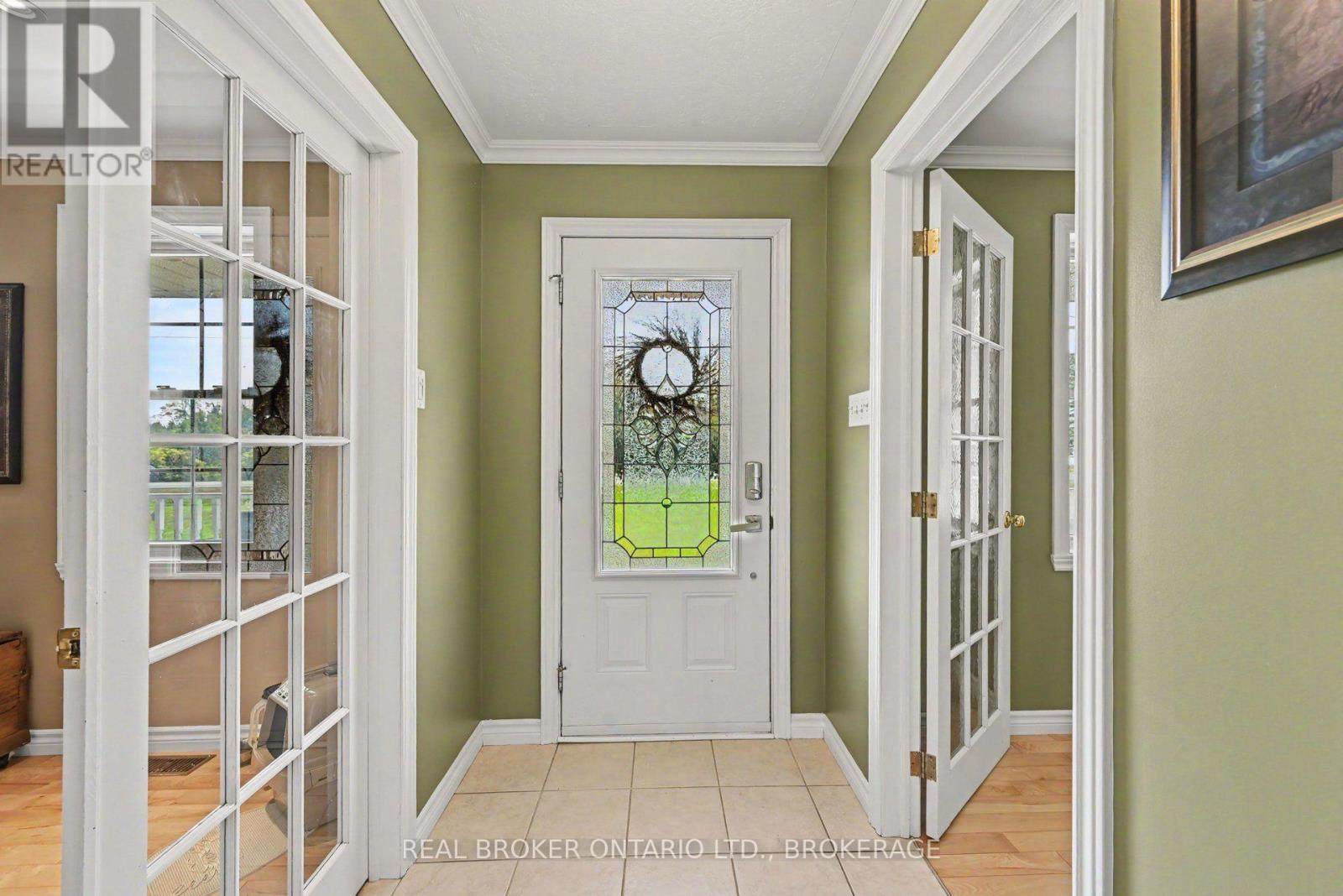 17615 Island Road, South Stormont, Ontario, K0C1S0, South Stormont, Ontario — photo 4 of 5