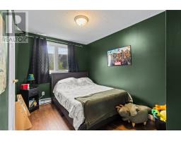 90 Glenview Terrace thumbnail 10