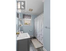 90 Glenview Terrace thumbnail 11