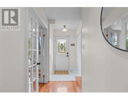 90 Glenview Terrace thumbnail 3