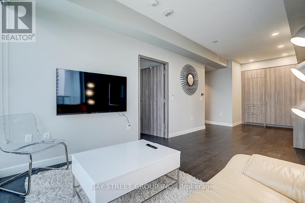 #2512 95 MCMAHON DRIVE - Image 37