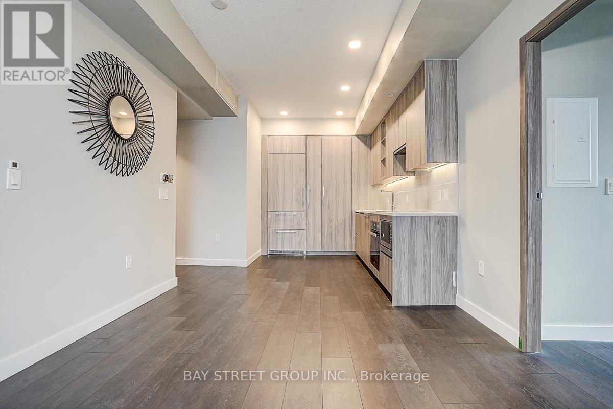 #2512 95 MCMAHON DRIVE - Image 40