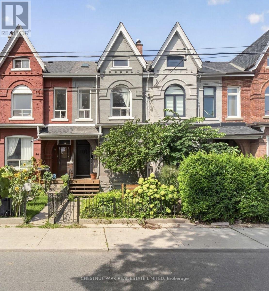 28 ROBINSON STREET - 2