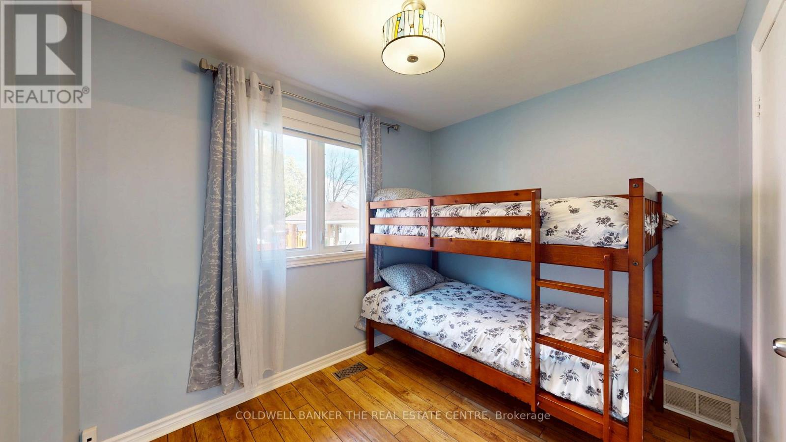 3919 TREELINE DRIVE - 21