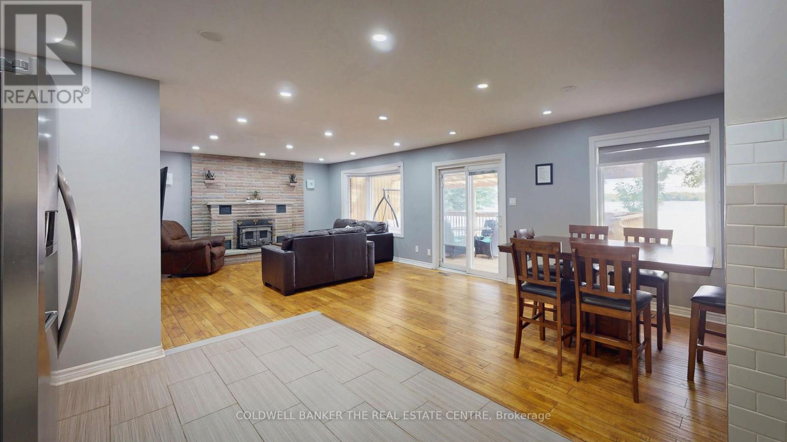 3919 TREELINE DRIVE - 13