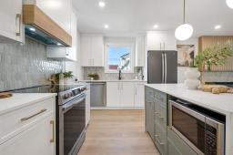 3pc Ensuite bath - 402 Whitegates Crescent, Winnipeg, MB R3K1L8 Photo 8