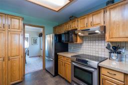 Laundry room - 15 Sheffley Court, Winnipeg, MB R3P1S2 Photo 8