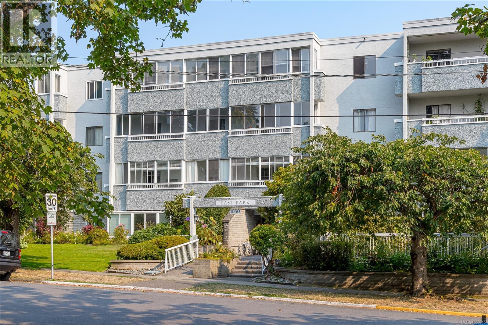 101 1050 Park Boulevard, Victoria