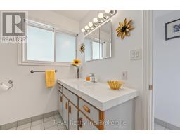 359 Duke Street W, North Bay, ON P1B6E9 Photo 17