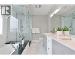 4pc Bathroom - 1632 12 Avenue Sw, Calgary, AB T3C0R2 Photo 15