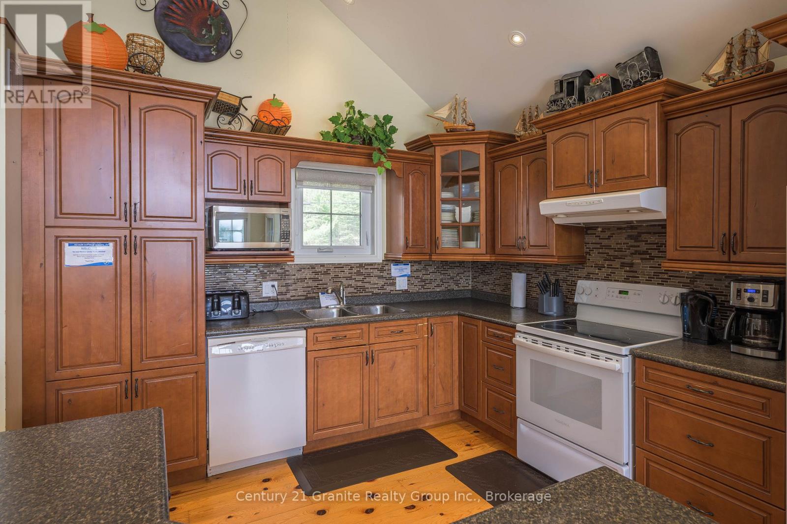15190 HIGHWAY 118 - Image 13