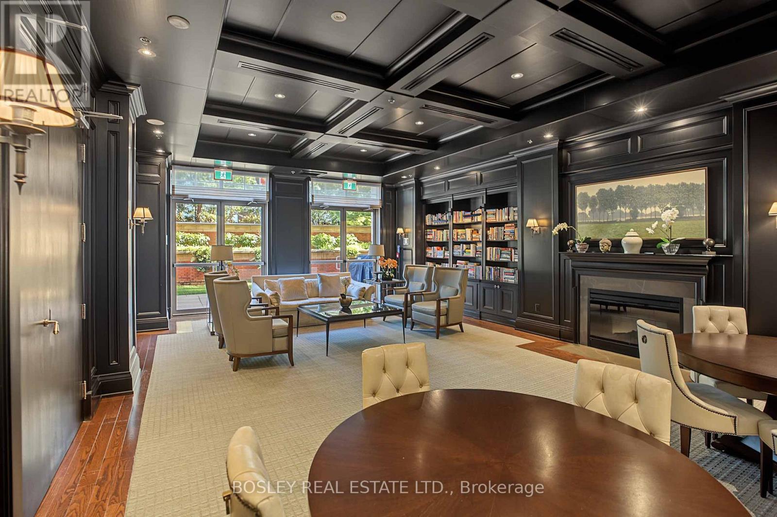 #504 21 BURKEBROOK PLACE - 38