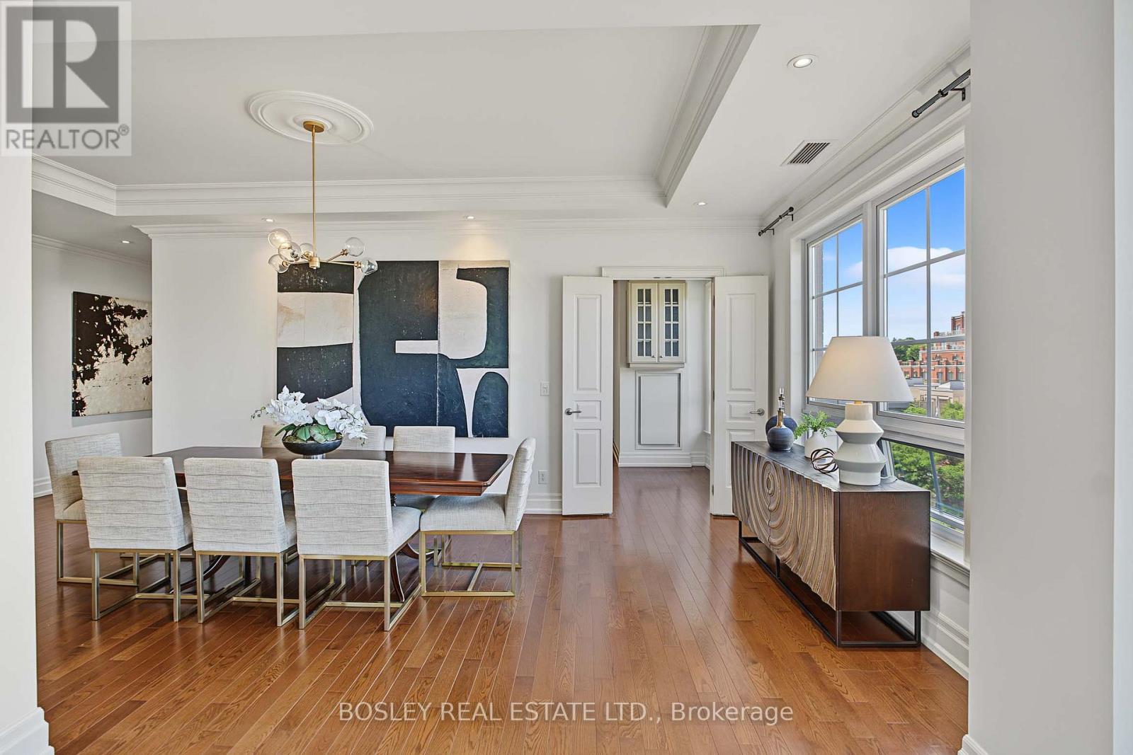 #504 21 BURKEBROOK PLACE - 6