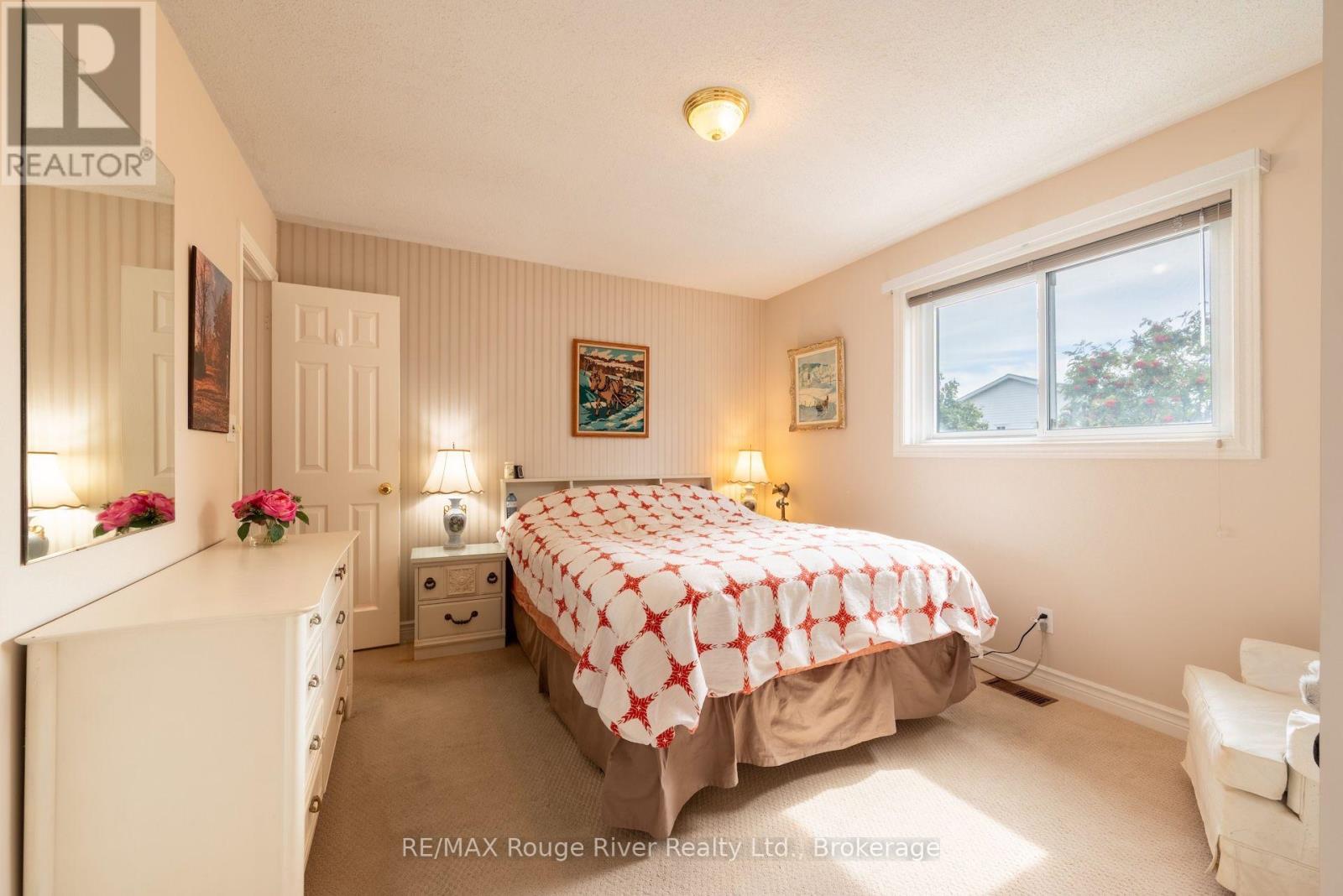 792 GREER CRESCENT - 17