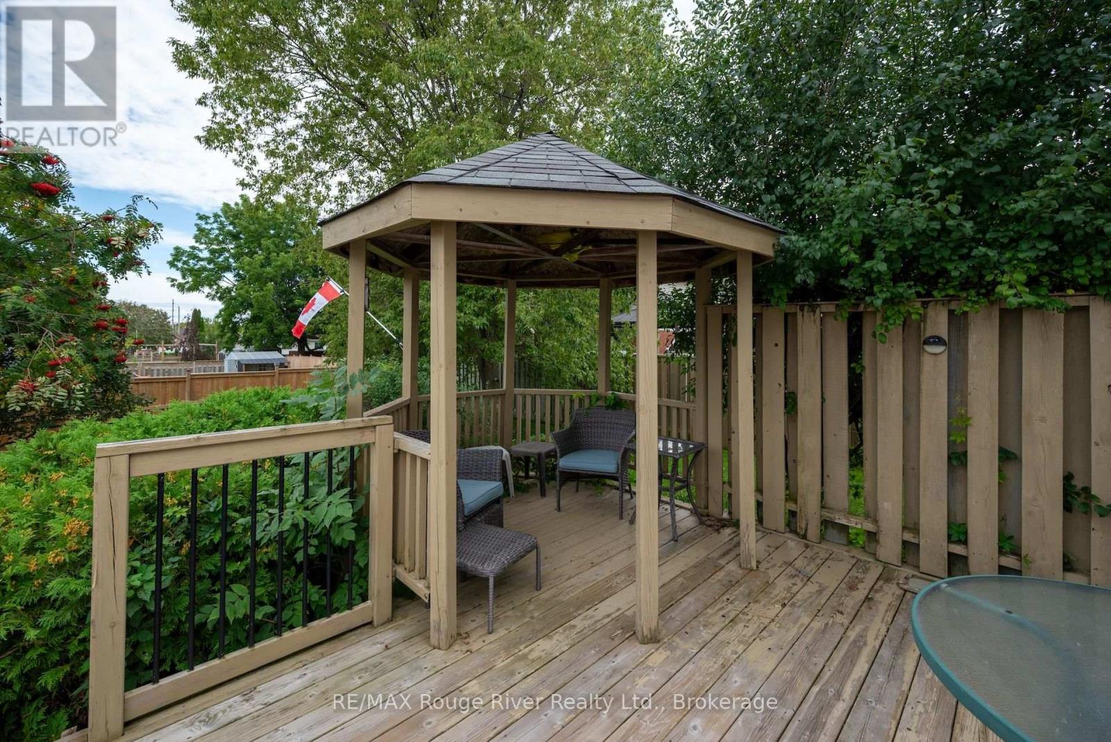 792 GREER CRESCENT - 24