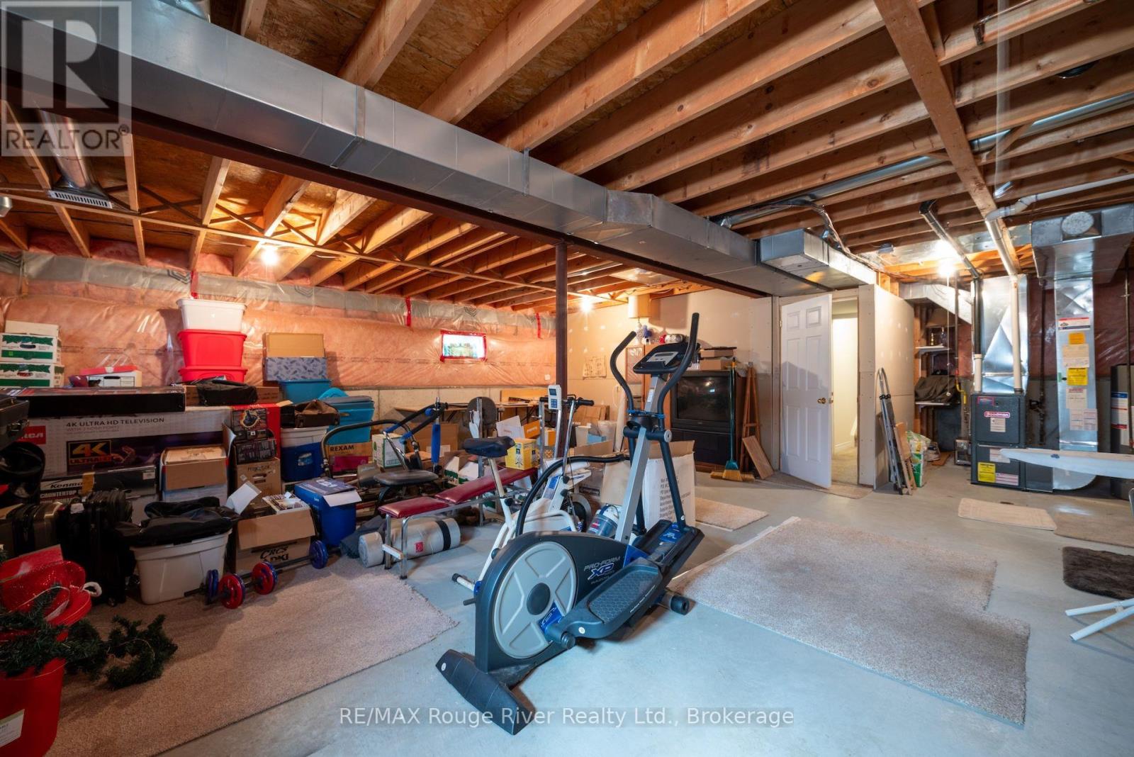 792 GREER CRESCENT - 29