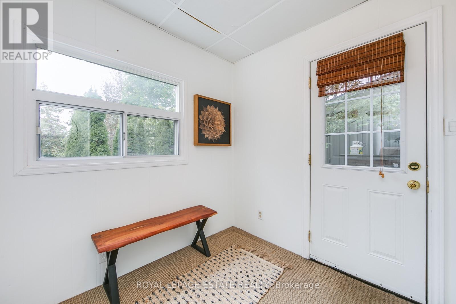 98 MALVERN AVENUE N - 19
