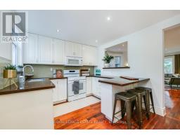 98 Malvern Avenue N, Toronto, ON M4E3E5 Photo 16