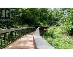 98 Malvern Avenue N, Toronto, ON M4E3E5 Photo 43