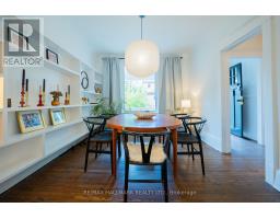 Living room - 507 Logan Avenue, Toronto, ON M4K3B2 Photo 9