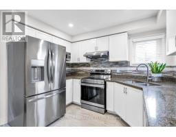 3 Griffen Place, Whitby, ON L1R2N5 Photo 10